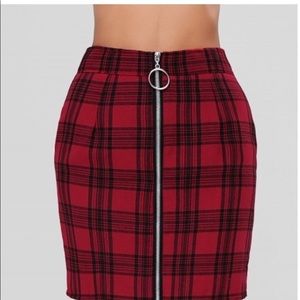 Red Plaid Mini Skirt with zip - 1 left❗️